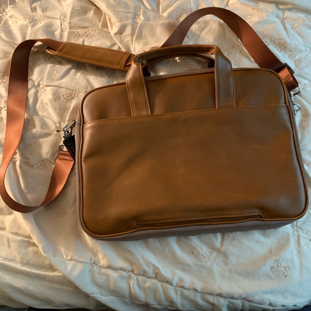 Brand New - 100% Vegan Leather Messenger Bag